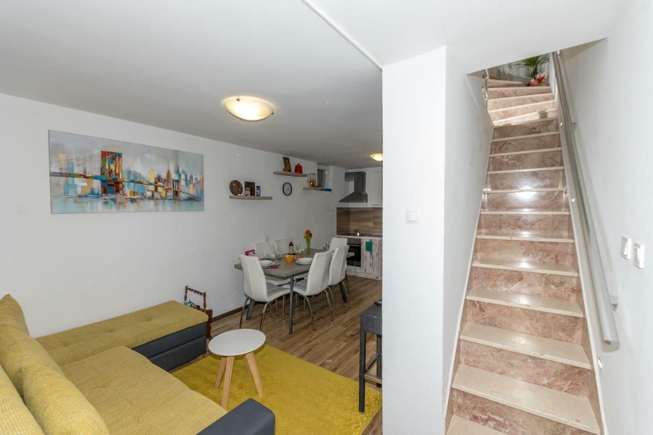 Dalmatinska Kuca Blanka Villa Kaštela Esterno foto