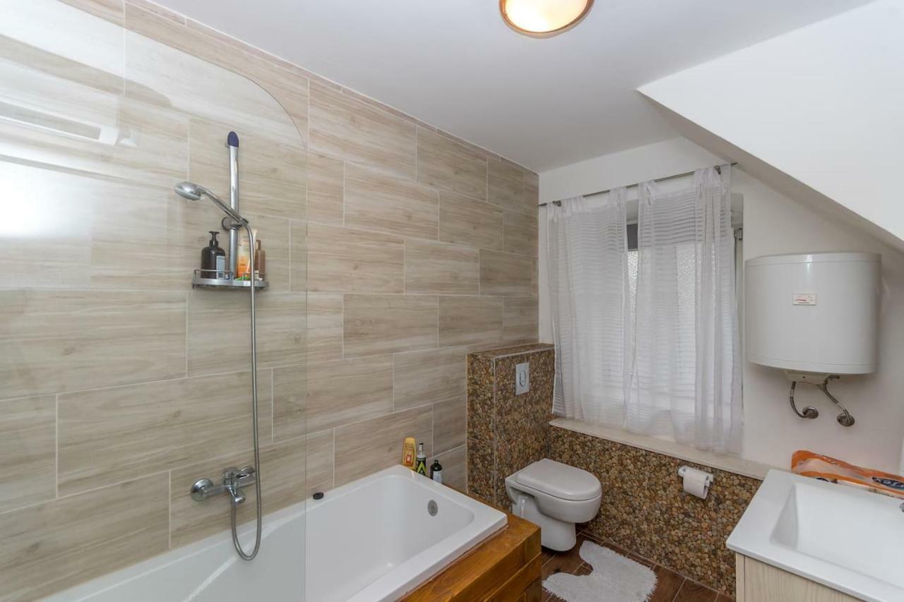 Dalmatinska Kuca Blanka Villa Kaštela Esterno foto